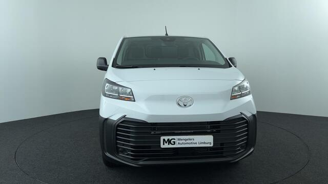 Toyota PROACE Worker 2.0 D-4D L1 Challenger Toyota PROACE Worker 2.0 D-4D Challenger