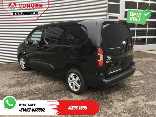 Toyota PROACE CITY 1.2 Turbo 130 pk Aut. L2 Benzine BPM VRIJ! 3Pers./ Carplay/ Camera/ LMV/ PDC/ Airco/ Cruise