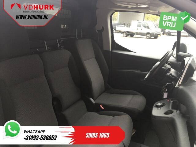 Toyota PROACE CITY 1.2 Turbo 130 pk Aut. L2 Benzine BPM VRIJ! 3Pers./ Carplay/ Camera/ LMV/ PDC/ Airco/ Cruise