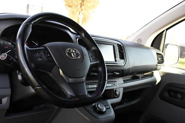 Toyota PROACE 2.0 D-4D GR Sport Edition 360 Camera, Cruise, Carplay, Head-up, 177pk, 2 x Schuifdeur, Trekhaak, Stoelverwarming, Automaat, Uniek!