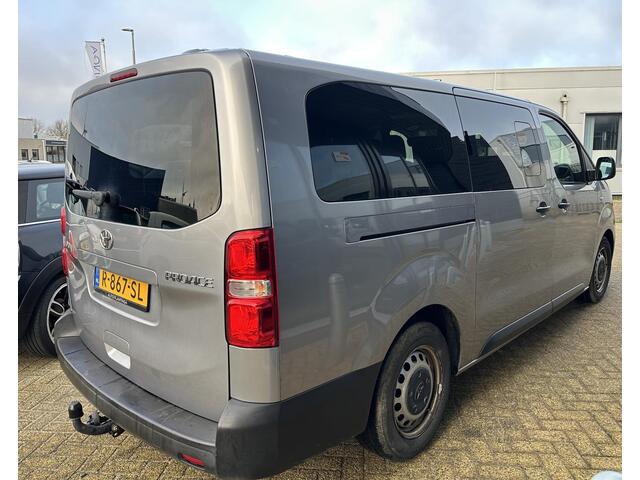 Toyota PROACE Shuttle 1.5 D-4D Cool Long | Nette staat! | 24.795 INCLUSIEF BTW INCLUSIEF BPM | 9 Persoons | Trekhaak | Carplay | Navigatie | Airco | Cruise Control | 2 Sleutels | Onderhoudshistorie |