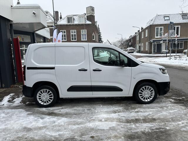 Toyota PROACE CITY 1.2 Turbo Prof 3 Persoons/Carplay/Airco/Park.sen/Camera Eurorepar