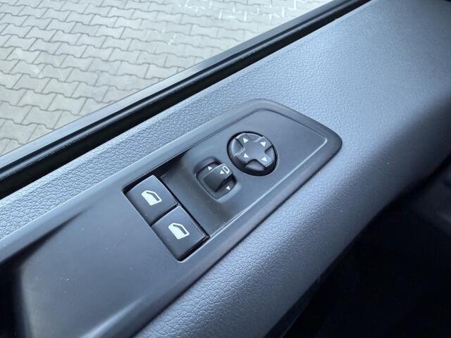 Toyota PROACE Worker 2.0 D-4D Professional 3-Zits | Parkeersensoren V+A