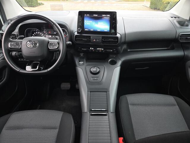 Toyota PROACE CITY Verso 1.2 Turbo Dynamic Automaat | Panorama dak | Trekhaak | Rijklaar incl. garantie |