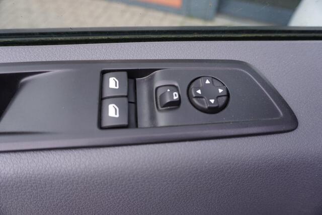 Toyota PROACE Worker 1.5 D-4D Cool Comfort 3-zits | achteruitrijcamera | Trekhaak