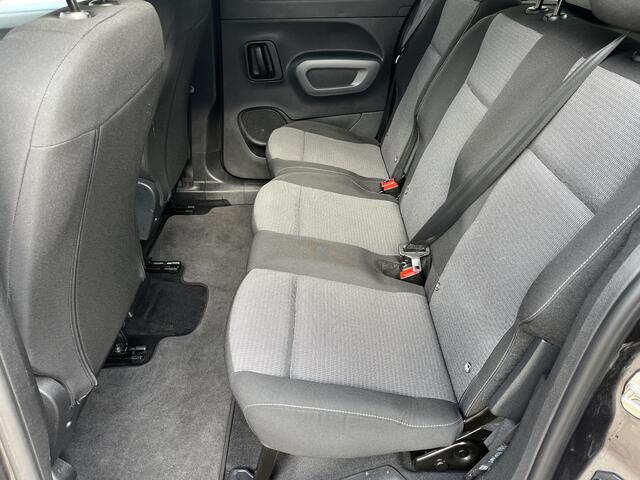 Toyota PROACE CITY Verso 1.2 Turbo Dynamic | Trekhaak | Navigatie | Parkeersensoren | Carplay | Keyless entry |