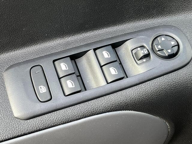 Toyota PROACE CITY Verso 1.2 Turbo Dynamic | Trekhaak | Navigatie | Parkeersensoren | Carplay | Keyless entry |