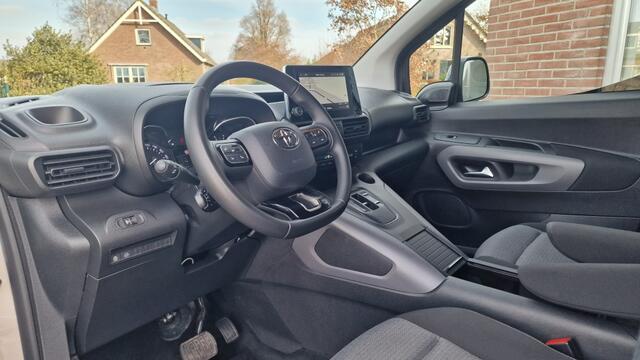 Toyota PROACE CITY Verso 1.2 Turbo Dynamic L2 Long, Automaat, Trekhaak, Stoelverwarming,