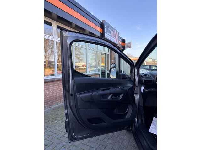 Toyota PROACE CITY 1.5 D-4D Live |NAP!|CarPlay!|Cruise!|