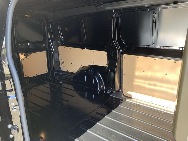 Toyota PROACE Long Worker 75 kWH Challenger EXTRA INRUILVOORDEEL ¤ 1.500,-- ex. BTW