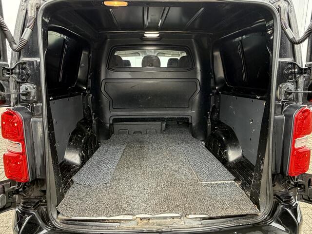 Toyota PROACE Worker 2.0 D-4D Professional Long DC Automaat 177PK NL Auto trekhaak Navi Keyless