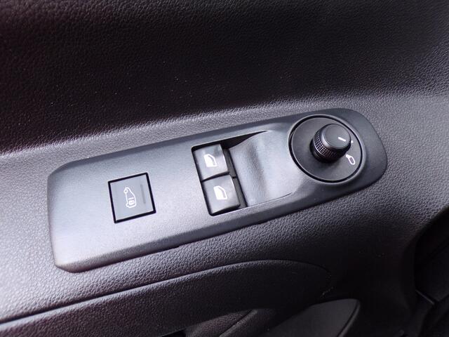 Toyota PROACE CITY 1.5 D-4D Live PDC Carplay/Android Kettingmodificatie uitgevoerd NAP