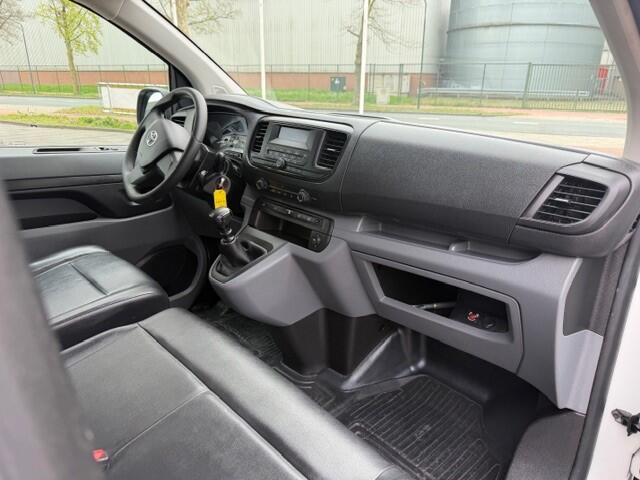Toyota PROACE Worker 1.5 D-4D Cool Comfort AIRCO I PDC I 3-ZITS I LEDER INTERIEUR I ELEKTRISCHE RAMEN EN SPIEGELS