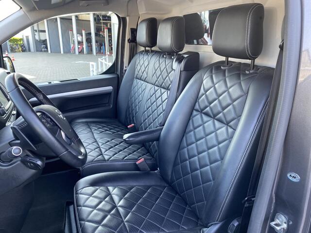 Toyota PROACE Worker 2.0 D-4D Black Line