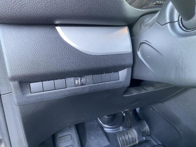 Toyota PROACE Worker 2.0 D-4D Black Line