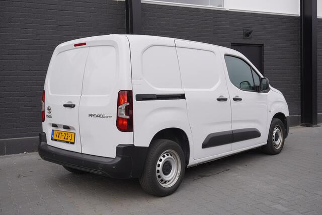 Toyota PROACE CITY 1.5 D-4D EURO 6 - Airco - Cruise - PDC - ¤ 13.900,- Excl.