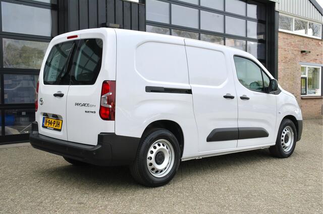 Toyota PROACE CITY Electric Navigator Long 50 kWh | Nieuw | Carplay | 3-zits | Fabrieksgarantie