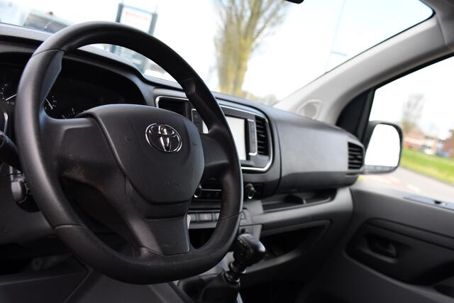 Toyota PROACE Worker 2.0 L3 D-4D PB Edition Cruise, Sensoren, Carplay, Trekhaak, 122pk, Airco, Multimedia, Leder, Uniek!