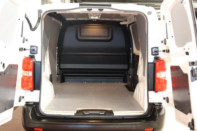 Toyota PROACE Worker 2.0 D-4D L2H1 2500KG TREKVERMOGEN