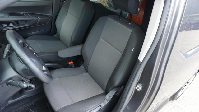 Toyota PROACE CITY 1.2 Turbo 110pk L2 Live Long App-Connect *Marge Bus* Airco Imperiaal Trekhaak 19586km 1e Eigenaar!