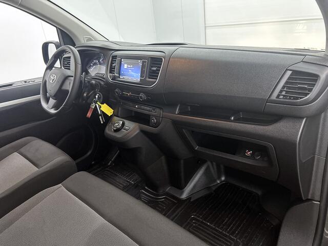 Toyota PROACE Long Worker 2.0 D-4D L2D Challenger DC | Dubbel cabine | Trekhaak | Apple CarPlay/Android Auto | achteruitrijcamera | Parkeersensoren achter | Betonplex laadvloer |