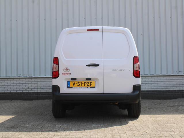 Toyota PROACE CITY 1.2 Turbo L1 Comfort | Clima | Cruise | 3-zits | Benzine! Mag alle milieu zones in! |
