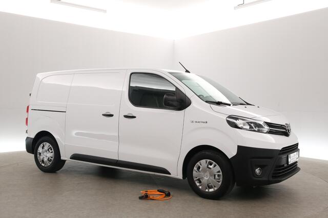 Toyota PROACE Elektrisch 50 kWh L2H1 | Snelladen | SOH 99% | Airco | Cruise | 3 Zits