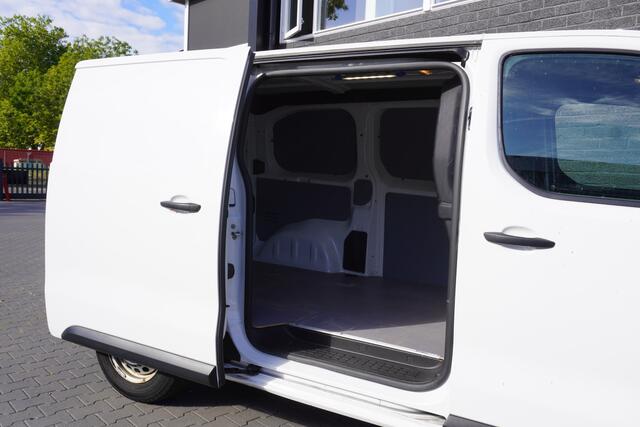Toyota PROACE Worker 1.5 D-4D 120PK L2 EURO 6 - Airco - Cruise - Camera - ¤ 14.900,- Excl.