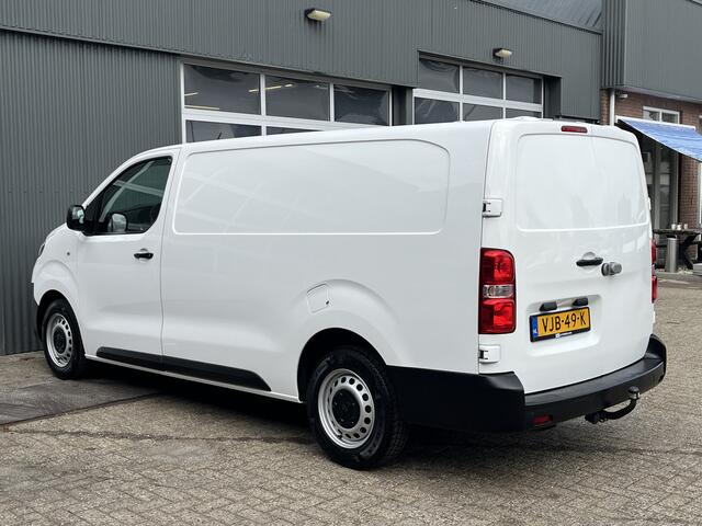 Toyota PROACE Worker 2.0 D-4D Long Airco Cruise controle Trekhaak 2500kg trekgewicht 2-Persoons Telefoonverbinding Bpm vrij voor particulier gebruik!!