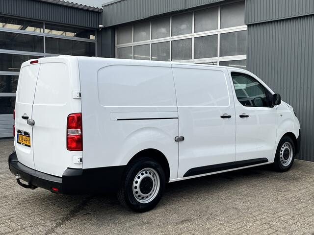 Toyota PROACE Worker 2.0 D-4D Long Airco Cruise controle Trekhaak 2500kg trekgewicht 2-Persoons Telefoonverbinding Bpm vrij voor particulier gebruik!!