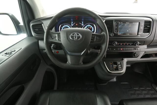 Toyota PROACE Electric Worker 75 kWh Extra Range Navigator L2H1 | Snelladen | SOH 92% | Werkverkeer bord | Airco | Cruise | Carplay | 3 Zits | Parkeersens. | Trekhaak