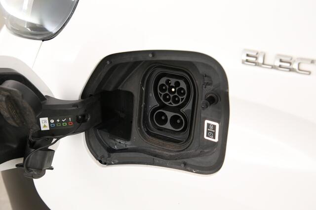 Toyota PROACE Electric Worker 75 kWh Extra Range Navigator L2H1 | Snelladen | SOH 92% | Werkverkeer bord | Airco | Cruise | Carplay | 3 Zits | Parkeersens. | Trekhaak