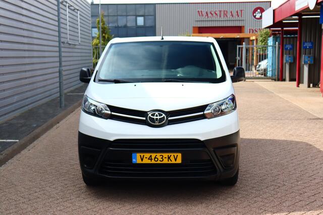 Toyota PROACE Compact 1.6 D-4D Cool Comfort O.a: Cruise, Airco, 3zits, Euro 6, 1 eigenaar, Trekhaak, Etc... Ex. Btw