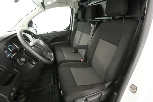 Toyota PROACE Electric Worker 75 kWh L2H1 | Snelladen | SOH 99% | Airco | Cruise | 3 Zits | Carplay | Parkeersens.