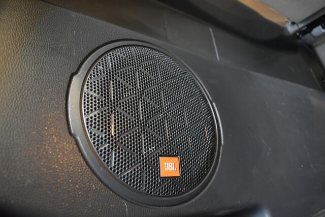 Toyota RAV4 2.5 Hybrid AWD Bi-Tone Innovation Panodak Trekhaak Camera