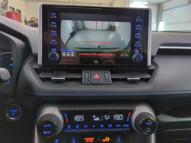 Toyota RAV4 2.5 Hybrid AWD Bi-Tone Innovation Panodak Trekhaak Camera