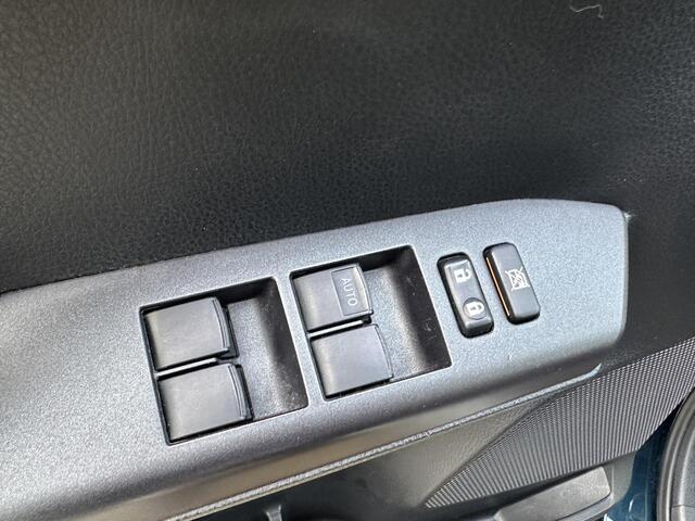 Toyota RAV4 2.5 Hybrid AWD Blue-Edition