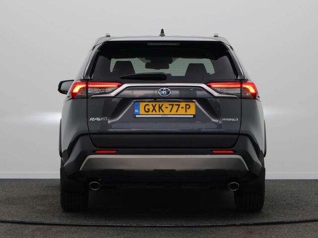 Toyota RAV4 2.5 Hybrid AWD Dynamic | 10 Jaar Garantie! | 18'' Lmv | Geremd 1650kg | Stoelverwarming | Achteruitrijcamera |