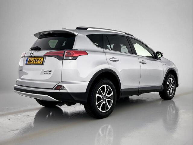 Toyota RAV4 2.5 Hybrid AWD Executive Business Navigatie | Leer | Parkeersensoren |