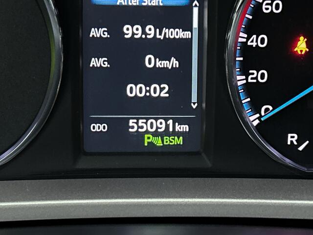 Toyota RAV4 2.5 Hybrid AWD Executive Business Navigatie | Leer | Parkeersensoren |