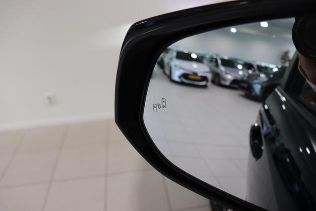 Toyota RAV4 2.5 Plug-in Hybrid AWD Bi-Tone Plus, Pano, JBL, BSM, Alarm Klasse 3, Trekhaak, Apple Carplay/Android Auto!