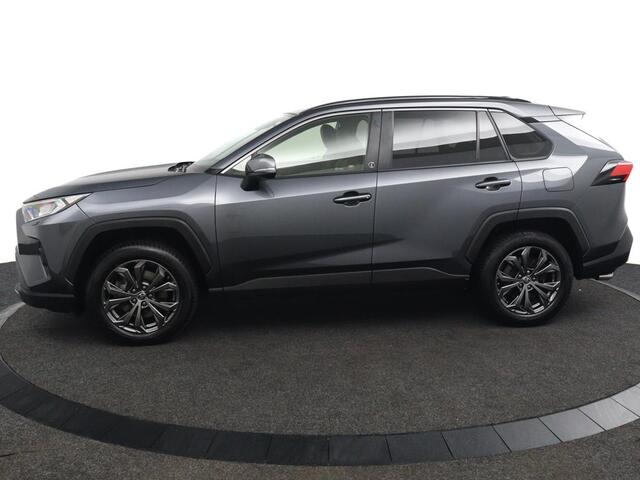 Toyota RAV4 2.5 Hybrid AWD Dynamic Plus | Lederen Bekleding | Stoel en Stuurverwarming | Parkeersensoren Rondom | Dodehoek Detectie |