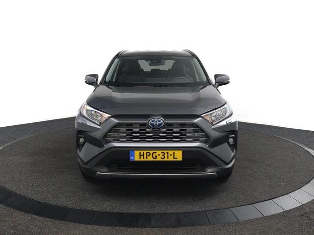 Toyota RAV4 2.5 Hybrid AWD Dynamic Plus | Lederen Bekleding | Stoel en Stuurverwarming | Parkeersensoren Rondom | Dodehoek Detectie |