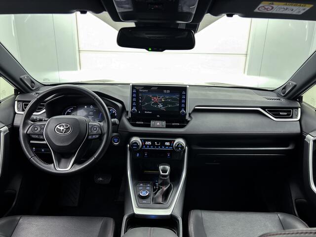 Toyota RAV4 2.5 Plug-in Hybrid AWD Bi-Tone Plus | Memory Seat | 1.500 KG Trekgewicht | Stoelverwarming en Verkoeling | Leder | Blindspot | JBL |