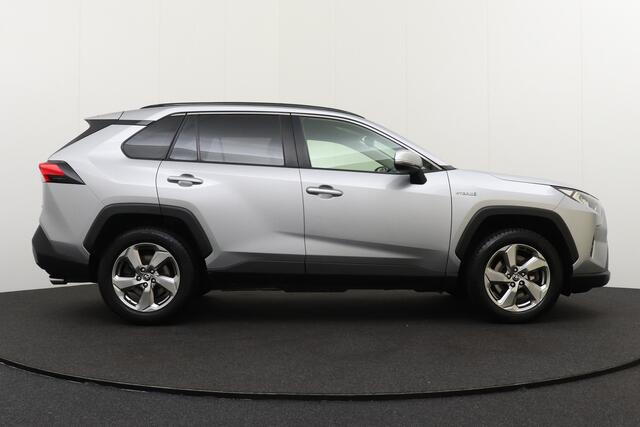 Toyota RAV4 2.5 Hybrid Dynamic Camera Carplay Adapt. Cruise