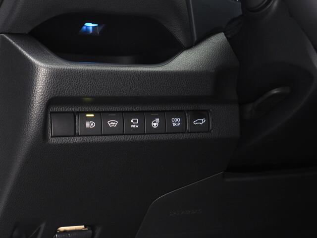 Toyota RAV4 2.5 Plug-in Hybrid AWD Bi-Tone Plus | 360° Camera | Dodehoekdetectie | Noodremassistent | JBL | Adaptive Cruise Control | Actieve parkeersensoren | Lane Assist | Achteropkomend verkeer waarschuwing | Inc. 220v Laadkabel