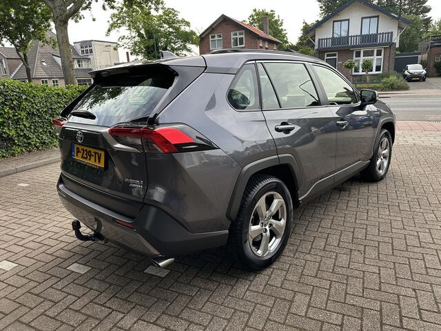 Toyota RAV4 2.5 Hybrid AWD Dynamic trekhaak / Apple carplay / Android Auto / all-season banden / dealeronderhouden / Toyota Pechhulppas / Toyota Garantie / Rijklaarprijs