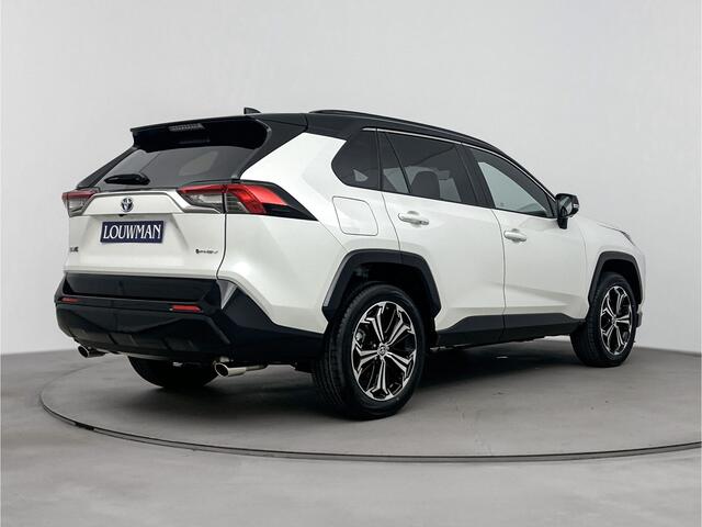 Toyota RAV4 2.5 Plug-in Hybrid AWD Bi-Tone Plus | Apple Carplay & Android Auto | Navigatie | Parkeercamera | Direct leverbaar |