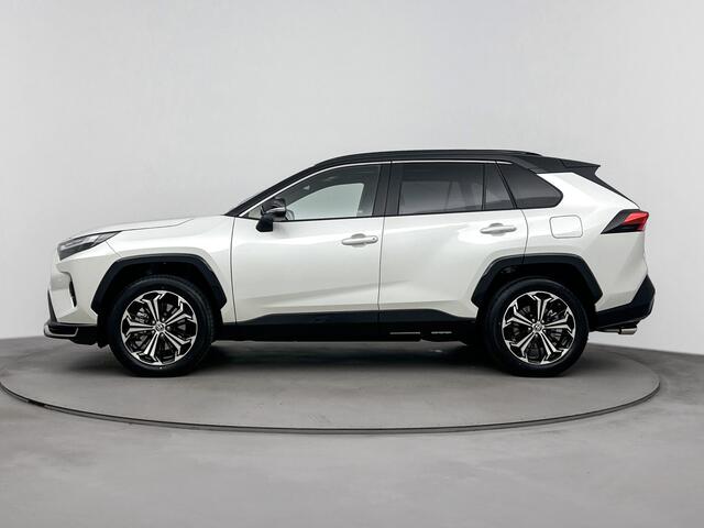 Toyota RAV4 2.5 Plug-in Hybrid AWD Bi-Tone Plus | Apple Carplay & Android Auto | Navigatie | Parkeercamera | Direct leverbaar |