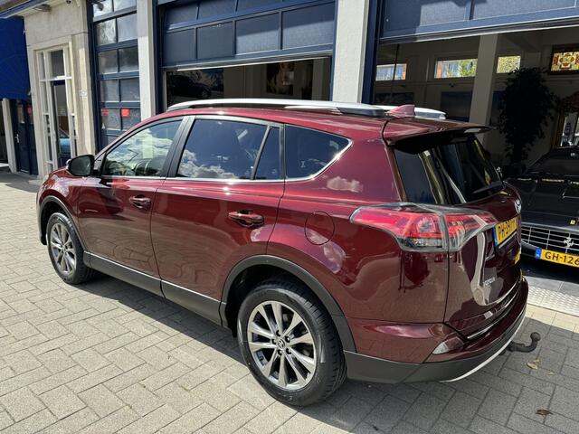 Toyota RAV4 2.0 VVT-i AWD Executive Business LEDER/NAVI